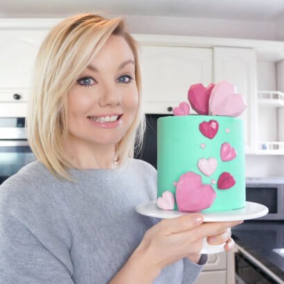 Lynsey Jackson Cakes by Lynz