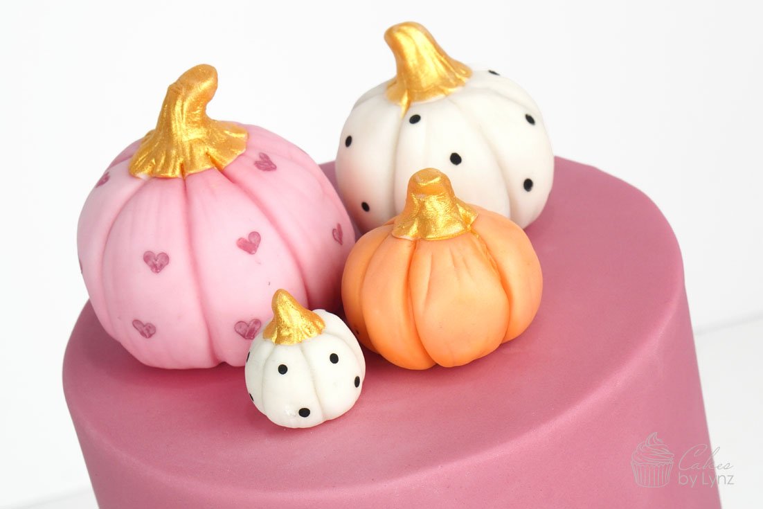 pumpkin fondant cake toppers