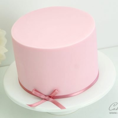 Covering a Cake with fondant