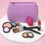 Make up bag cake decorating tutorial Make up bag cake decorating tutorial