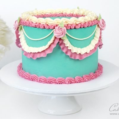 Vintage Piped Buttercream Cake 5