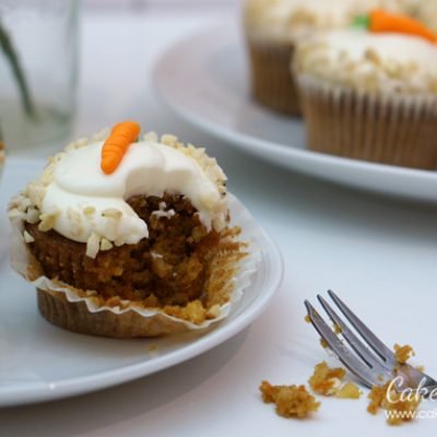 carrot-cake-cupcakes1