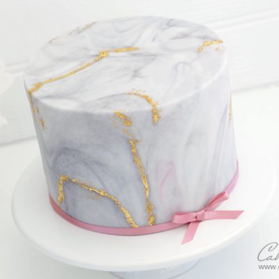how to cover a marble cake