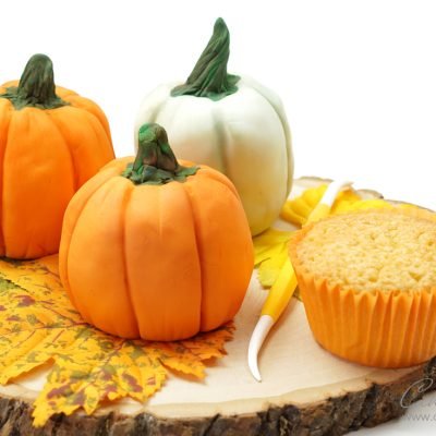 mini pumpkin cake tutorial