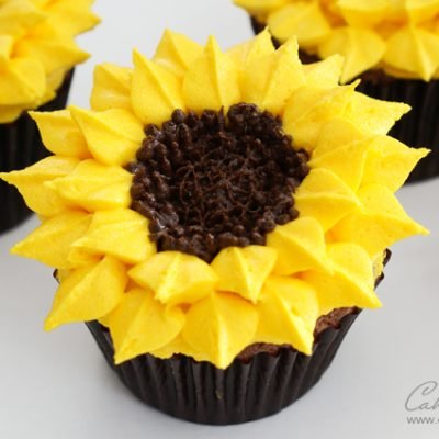 sunflower cupcake